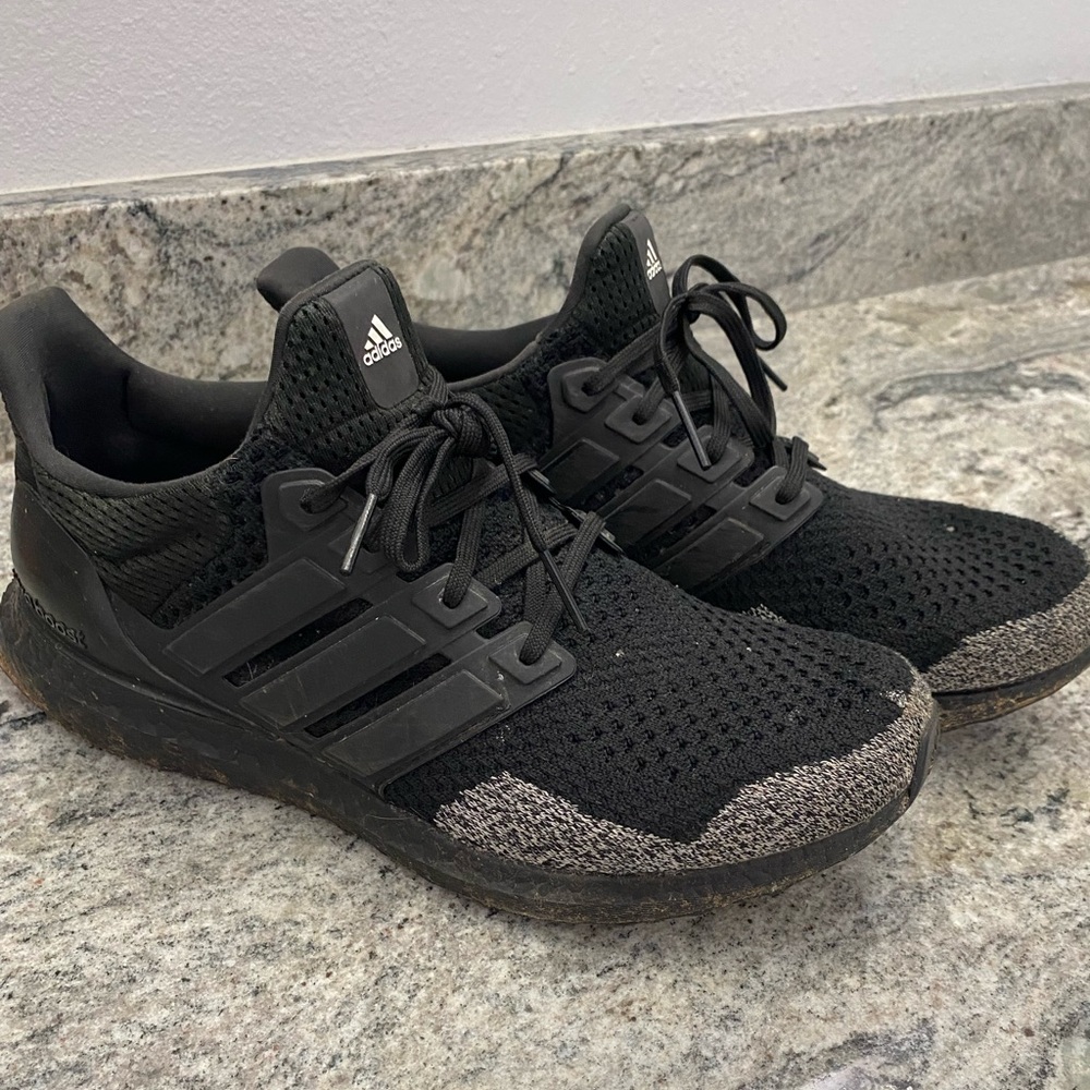 Men’s Adidas Ultraboost lightly worn